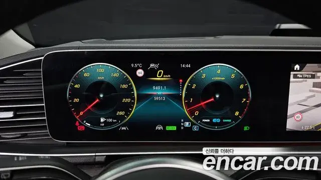 Mercedes-Benz GLE-Class 2022 — ფოტო 18/20