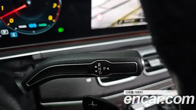 Mercedes-Benz GLE-Class 2022 — ფოტო 9/20
