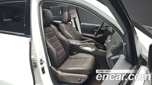 Mercedes-Benz GLE-Class 2022 — ფოტო 8/20