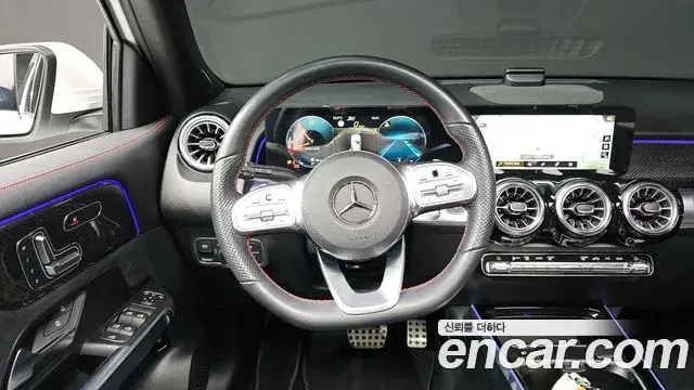 Mercedes-Benz GLB-Class 2022 — ფოტო 11/20