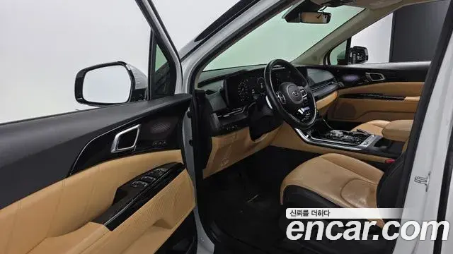 Kia Carnival 2020 — ფოტო 13/20