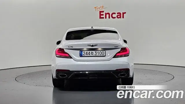 Genesis G70 2018 — Şəkil 8/20