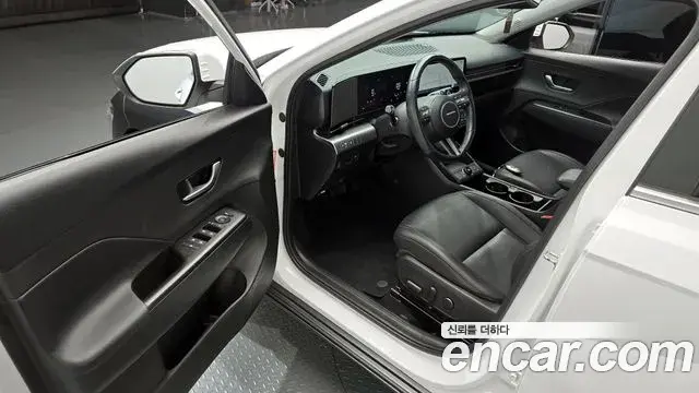 Hyundai Kona 2023 — Фото 10/20