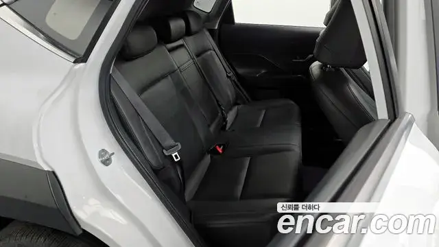 Hyundai Kona 2023 — Фото 12/20