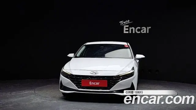 Hyundai The New Avante Hybrid 2022 — Photo 4/23