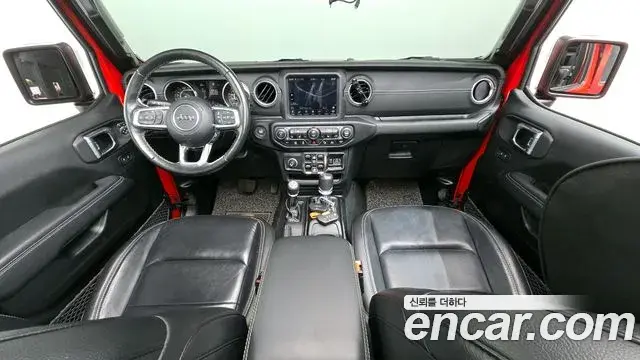 Jeep Wrangler 2021 — ფოტო 1/20