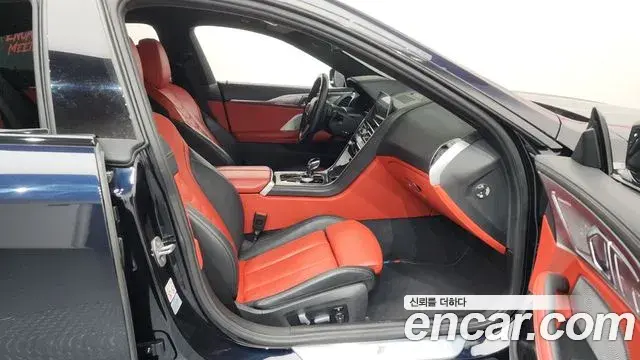 BMW 8 Series 2022 — ფოტო 10/20