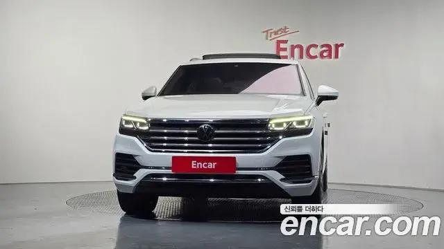 Volkswagen Touareg 2023 — Фото 3/20