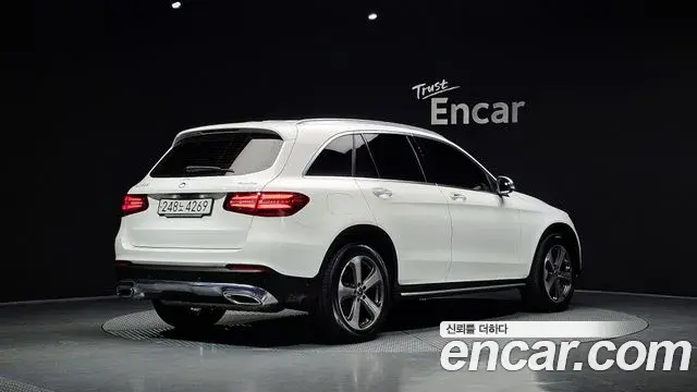 Mercedes-Benz GLC-Class 2019 — Фото 2/20