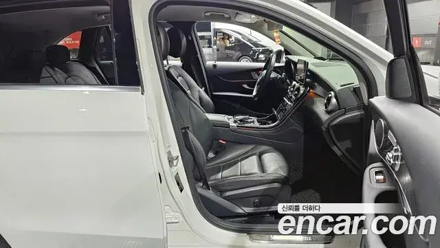 Mercedes-Benz GLC-Class 2019 — Фото 10/20