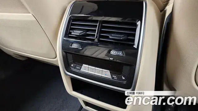 BMW X5 2021 — ფოტო 13/20