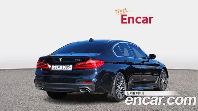 BMW 5 Series 2019 — Şəkil 9/20