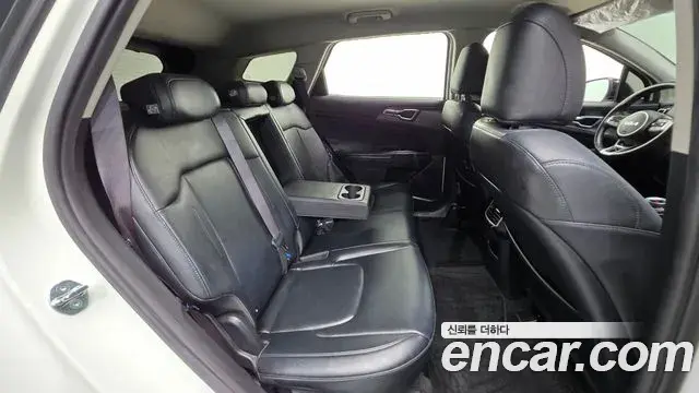 Kia Sportage 2023 — Şəkil 10/20