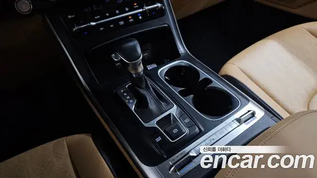 Kia Carnival 2021 — Фото 9/20