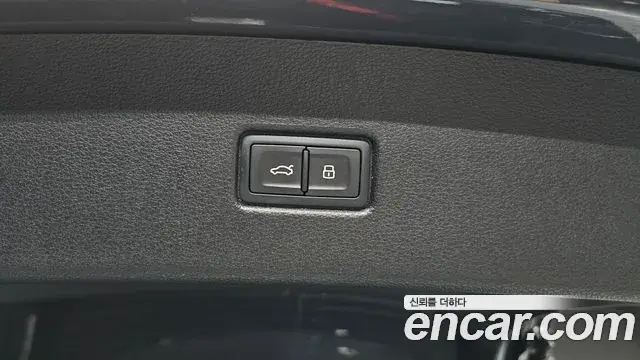 Audi Q5 2022 — ფოტო 14/20