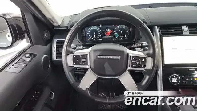 Land Rover Discovery 5 2021 — Photo 13/20