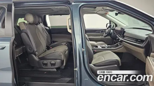 Kia Carnival 2024 — Şəkil 9/20