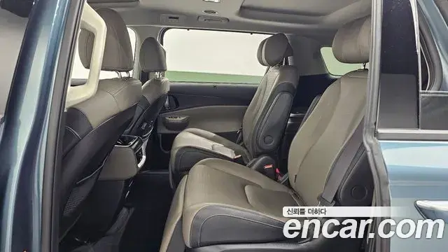 Kia Carnival 2024 — Şəkil 14/20