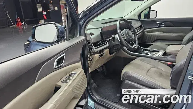 Kia Carnival 2024 — Şəkil 11/20