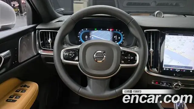 Volvo S60 2022 — Photo 3/20