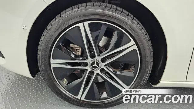 Mercedes-Benz A-Class 2024 — Şəkil 15/20
