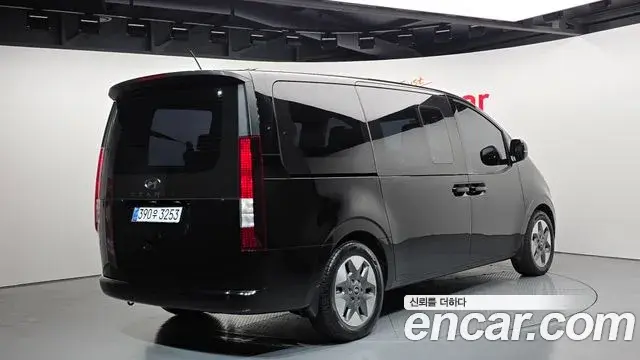 Hyundai Staria 2024 — Şəkil 18/20