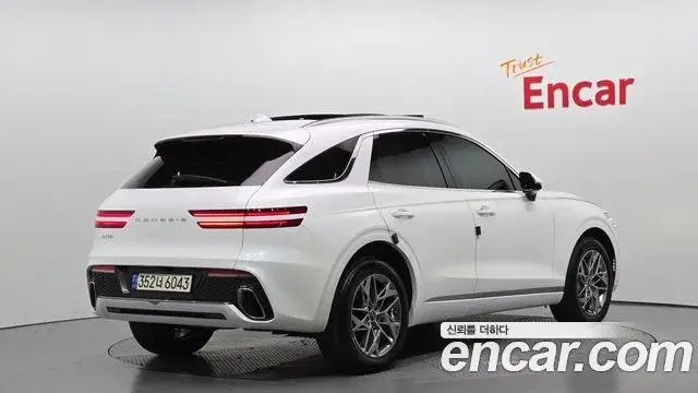 Genesis GV70 2023 — Photo 18/20