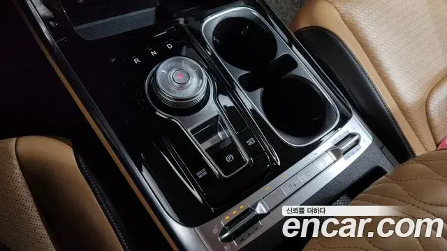 Kia Carnival 2021 — Фото 9/20