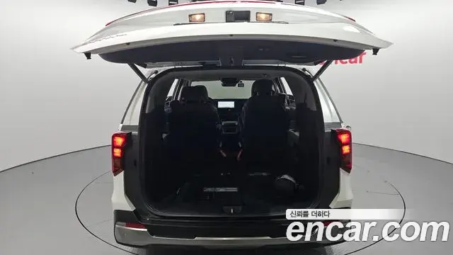 Kia Carnival 2024 — Фото 20/20