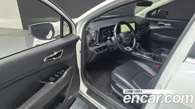 Kia Sportage 2022 — ფოტო 13/20