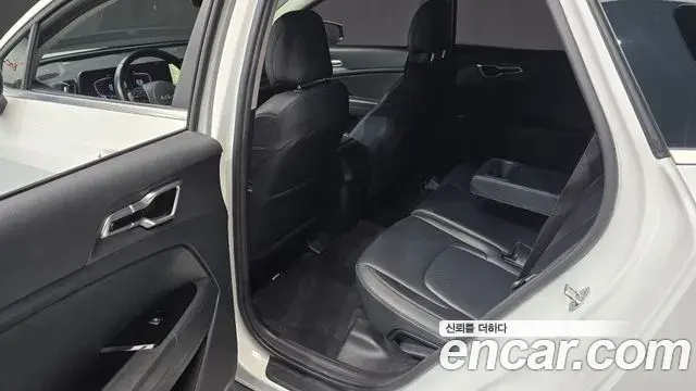 Kia Sportage 2022 — ფოტო 12/20
