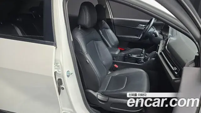 Kia Sportage 2022 — ფოტო 7/20