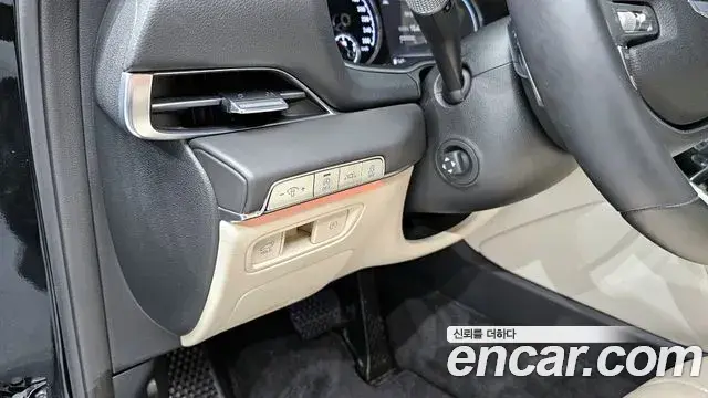 Genesis GV80 2020 — ფოტო 12/20