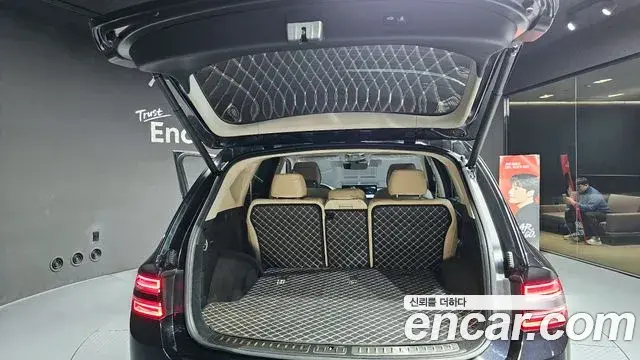 Genesis GV80 2020 — ფოტო 19/20