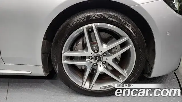 Mercedes-Benz S-Class 2019 — ფოტო 1/20