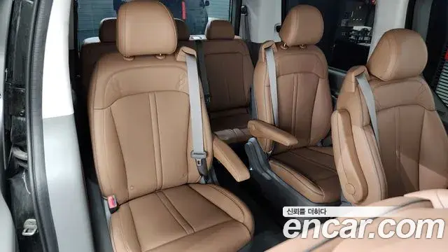 Hyundai Staria 2021 — Şəkil 2/20