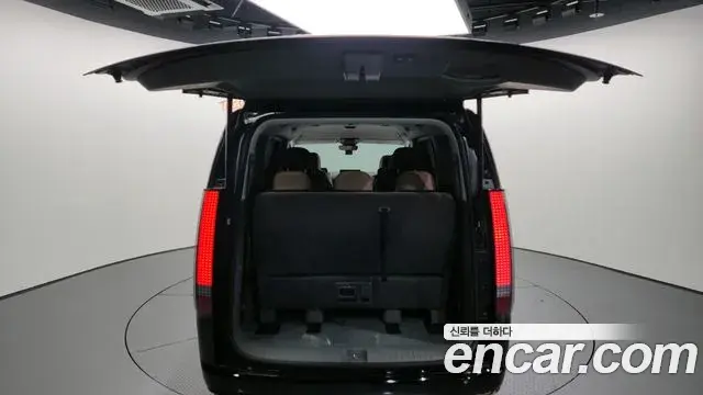 Hyundai Staria 2021 — Şəkil 8/20