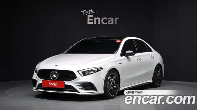 Mercedes-Benz A-Class 2022 — Photo 10/20