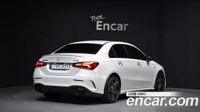 Mercedes-Benz A-Class 2022 — Photo 12/20