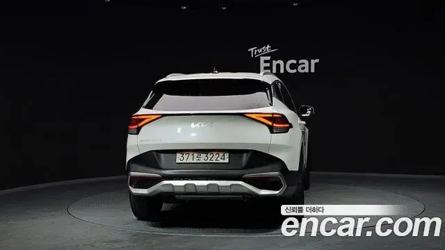 Kia Sportage 2022 — Photo 12/20
