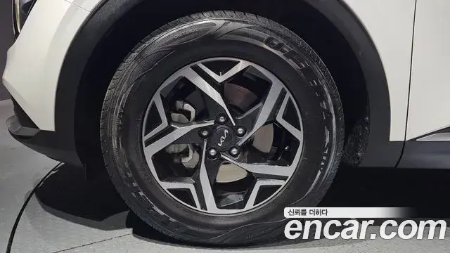 Kia Sportage 2022 — Photo 13/20