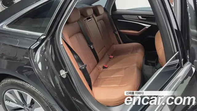 Audi A6 2021 — ფოტო 7/20