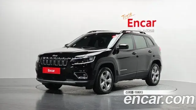 Jeep Cherokee 2022 — ფოტო 14/20