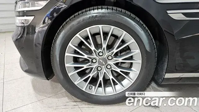 Genesis G80 2023 — Photo 5/20