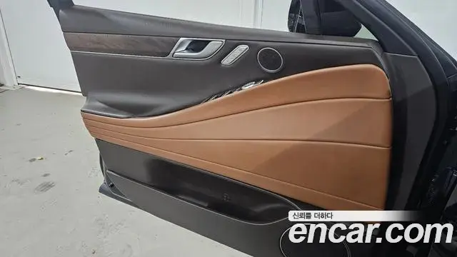 Genesis G80 2023 — Photo 7/20
