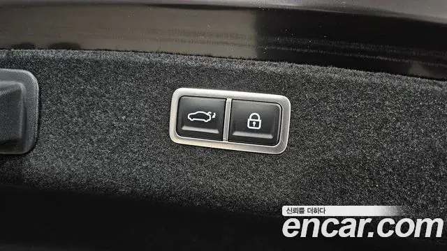 Genesis G80 2023 — Photo 19/20