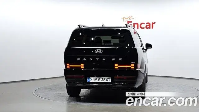 Hyundai Santa Fe 2023 — Фото 4/20