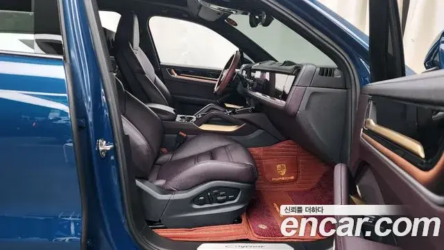 Porsche Cayenne 2024 — ფოტო 12/20