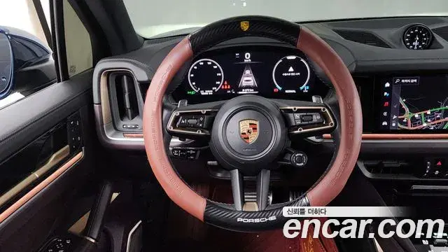 Porsche Cayenne 2024 — ფოტო 7/20