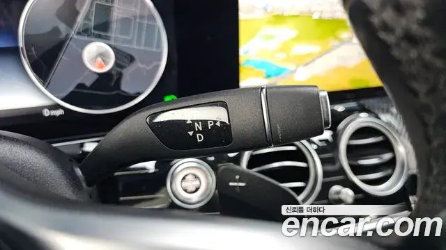 Mercedes-Benz E-Class 2020 — ფოტო 2/20